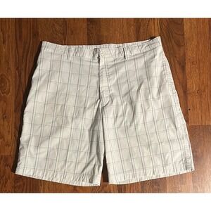 C9 Champion Mens White Textured Stripe Golf Shorts Size 38W Performance Stretch